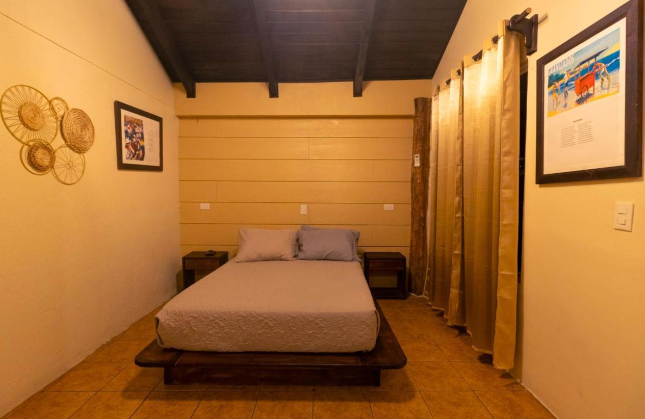 Cabinas La Fulanita Nicoya Exterior photo